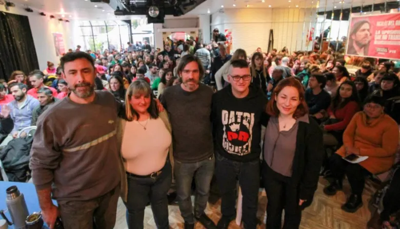 Del Caño recorrió Lanús y participó de un acto en Avellaneda con jóvenes y trabajadores