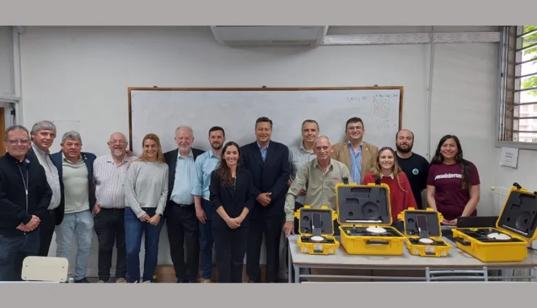 Importante donación del CPA al Departamento de Agrimensura de la UNLP