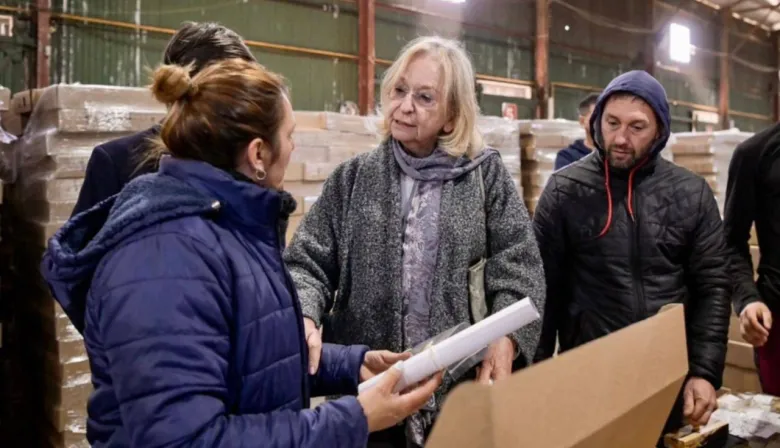 La Junta Electoral bonaerense supervisó el armado de urnas en el Polo Electoral de La Plata