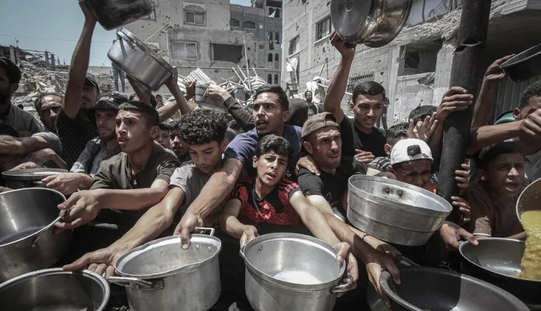 La ONU alertó que 14 mil bebés necesitan comida urgente en Gaza y recibió permiso de Israel para ingresar 100 camiones