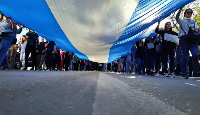 Paro y Marcha Federal: la comunidad universitaria se moviliza por salarios y financiamiento