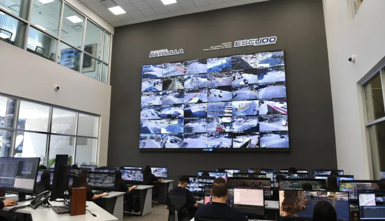 Vicente López inauguró ESCUDO, la central de seguridad más moderna del país