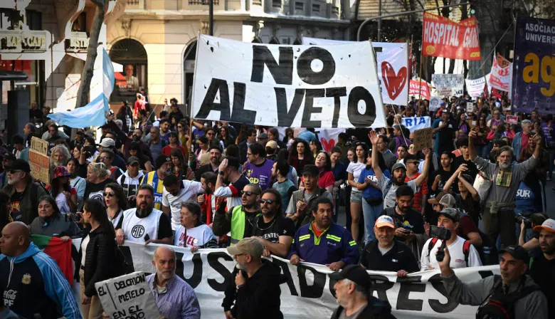 La UBA alertó que el plan económico de Milei profundiza la crisis universitaria