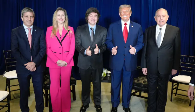 Trump respaldó a Milei y anunció un préstamo clave para afrontar la deuda argentina
