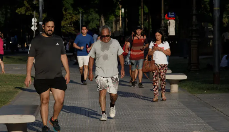 Finde largo en el AMBA: altas temperaturas, sol pleno y alivio recién el domingo
