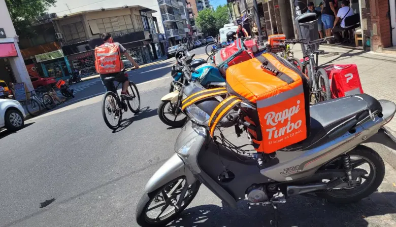 Un informe de la UBA advierte que el 72% de los trabajadores gana menos que la Canasta Básica Total