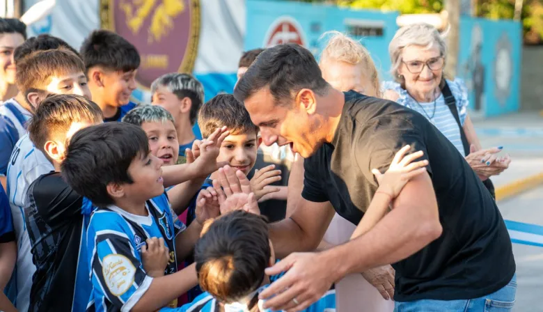 Julián Álvarez inauguró el nuevo Paseo Lineal Ferré en el Parque Central Las Colonias