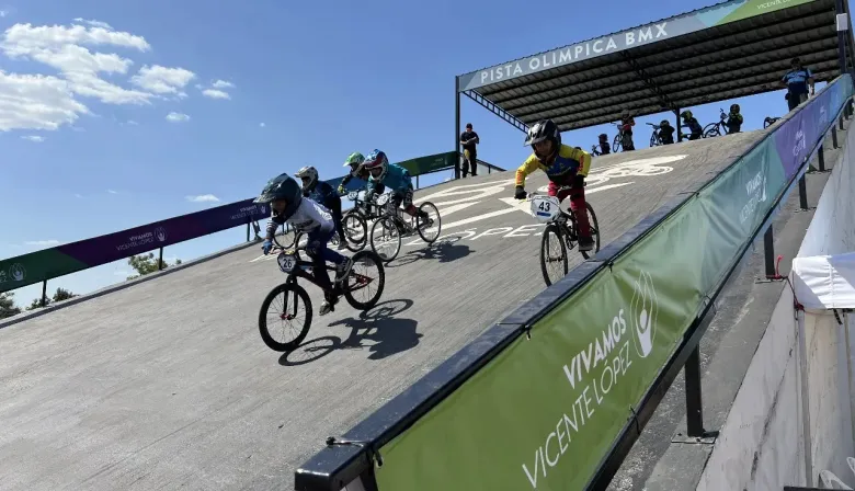 Vicente López recibe a cientos de riders en la primera fecha del Campeonato Bonaerense de BMX