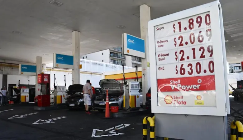 Fuerte incremento de combustibles en marzo: el litro de súper supera los $1.800