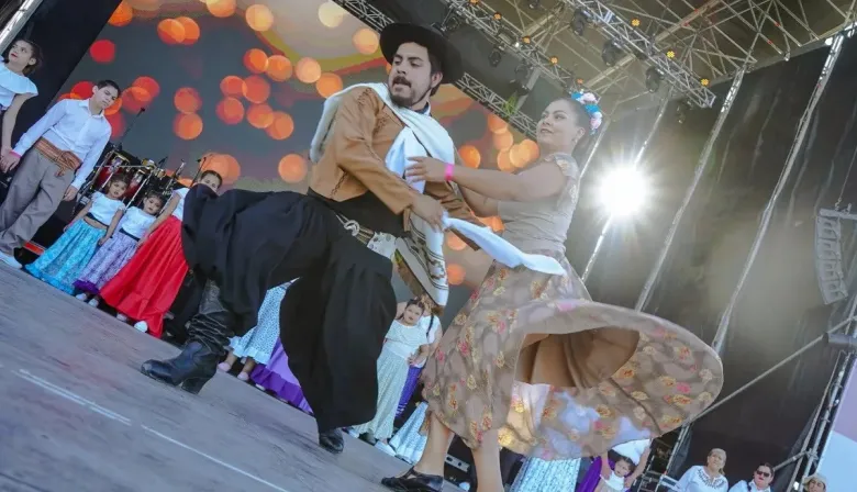 Escobar prepara un fin de semana largo con folklore, ferias y propuestas por la memoria