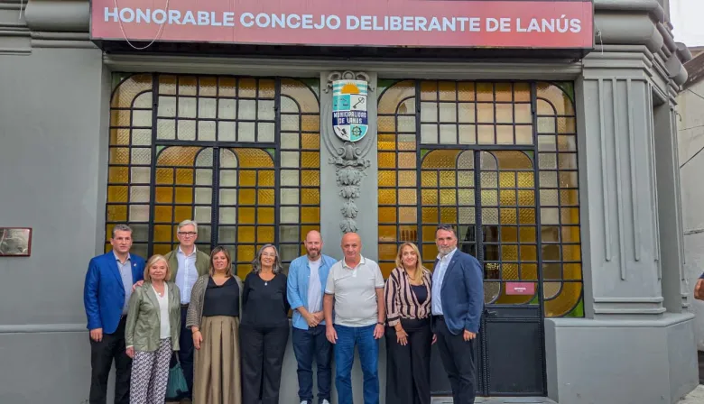 El HCD Lanús recibió a la vicepresidenta del Gobierno del Principado de Asturias