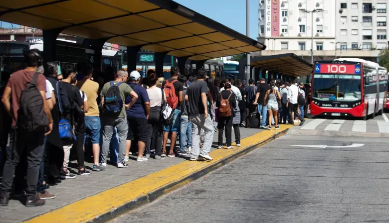 El Gobierno acelera transferencias a empresas de transporte para sostener el servicio en el AMBA