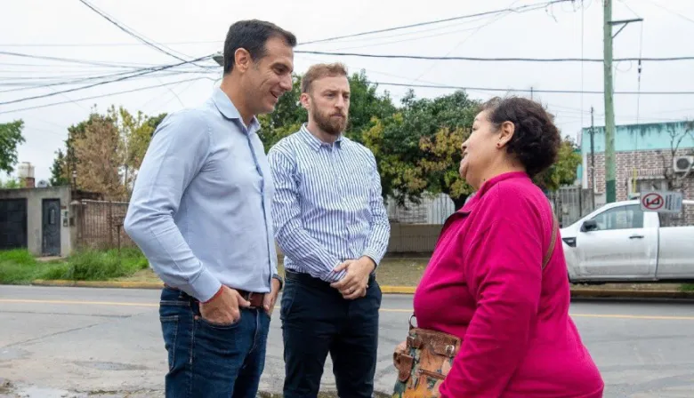 Julián Álvarez y Federico Otermín recorrieron las obras en el corredor Lynch