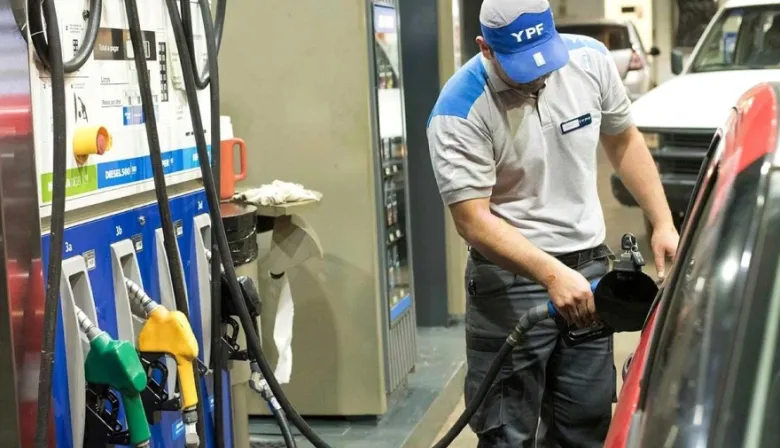 YPF aumentó 1% los combustibles y mantendrá el congelamiento por 45 días