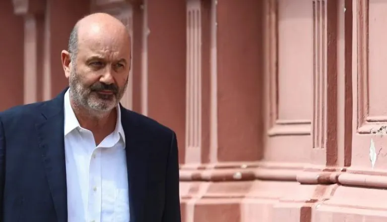 Sturzenegger volvió a cuestionar el financiamiento universitario y planteó una suba del IVA