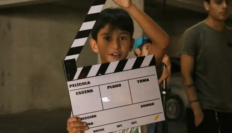 Convocan a niños y adolescentes a contar historias de sus barrios a través del cine