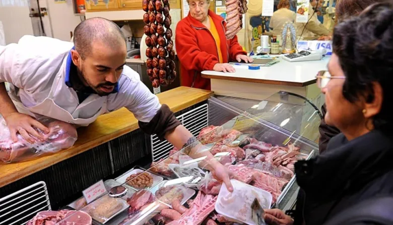El consumo de carne vacuna cayó 11,5% en el primer semestre y alcanzó uno de los niveles más bajos de las últimas décadas