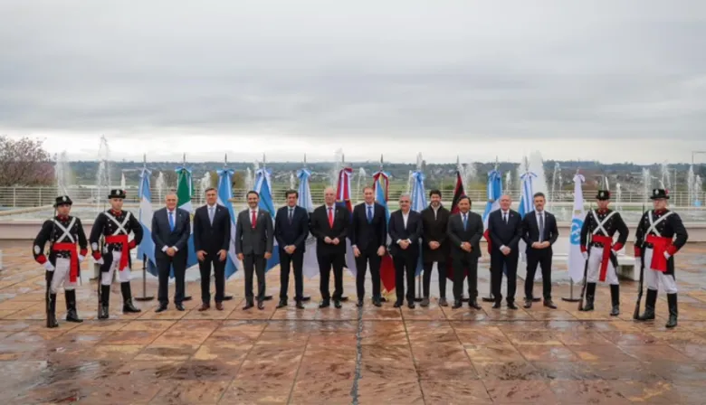 Caputo y Santilli reciben a gobernadores del Norte Grande por la situación energética