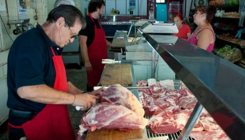 El consumo de carne vacuna sigue en caída y marca un nuevo mínimo histórico
