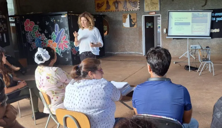 La psicoanalista y escritora Fanny Torres Silva  brindó una charla gratuita en la Isla de Pascua