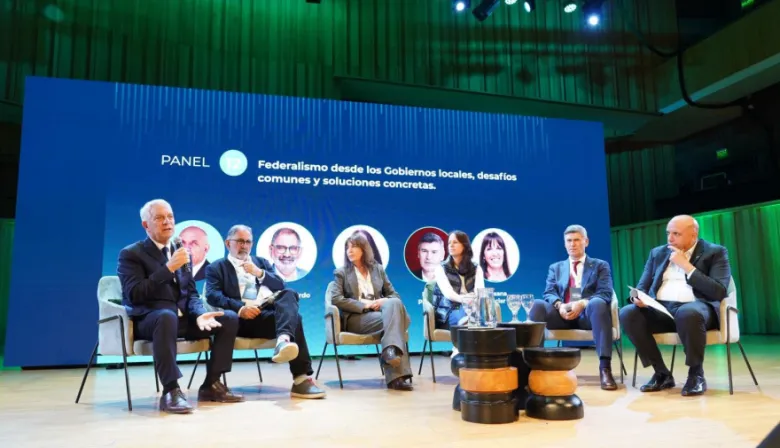 Intendentes reclaman una nueva distribución de recursos para fortalecer a los gobiernos locales