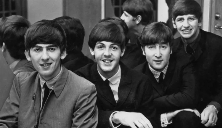 Inauguran una muestra sobre The Beatles en Beccar con piezas únicas de la mayor colección de Sudamérica