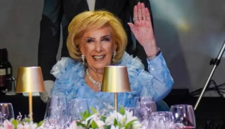 Mirtha Legrand recibió el alta médica y continuará su recuperación en su casa