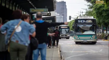 Paro de colectivos: cuánto pide la UTA y por qué peligra el transporte en el AMBA
