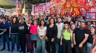 La Izquierda cerró su campaña en el Obelisco con fuertes críticas al oficialismo y la oposición
