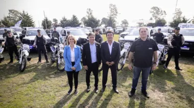 Fernando Espinoza y Axel Kicillof inauguraron una nueva Base de la Fuerza Barrial de Aproximación