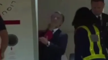 Escándalo en Francia por el video de un cachetazo de Brigitte a Emmanuel Macron