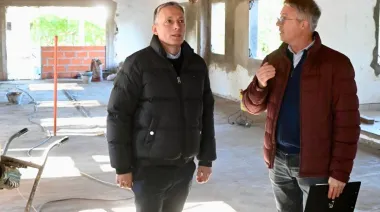 Fernando Gray visitó la futura clínica veterinaria municipal de Monte Grande