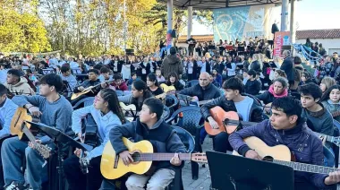 Los Centros Culturales celebraron su primer gran encuentro en Plaza de las Carretas
