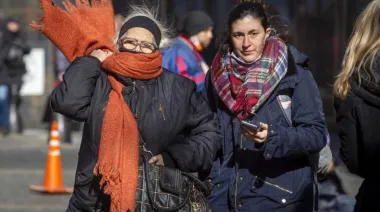 Una semana con mínimas de 5 grados anticipa la llegada del invierno en el Área Metropolitana