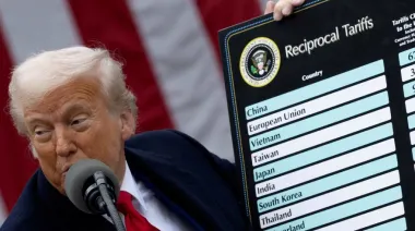 Donald Trump endurece su política comercial: nuevos aranceles a 14 países