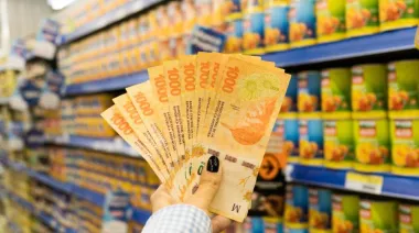 Una familia tipo necesitó $1.128.398 en junio para no ser pobre
