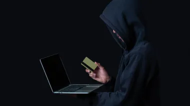 La nueva estafa por correo que roba datos y vacía cuentas en segundos