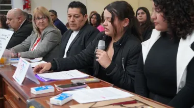 Parlamento Bonaerense en Merlo: estudiantes debatieron sobre ciudadanía y futuro