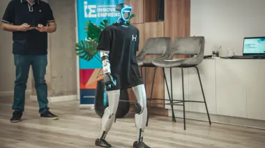 Córdoba inauguró el primer centro de entrenamiento para robots humanoides de Latinoamérica