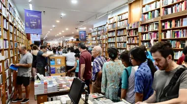 La Noche de las Librerías 2025 suma nuevos circuitos barriales y más de 70 locales con actividades