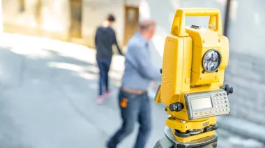 En un año casi se triplicaron las jubilaciones de los agrimensores bonaerenses