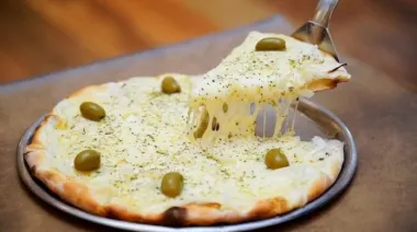 Tres de Febrero lanza “Pizza de Barrio”: una noche con menús especiales y descuentos en pizzerías del distrito