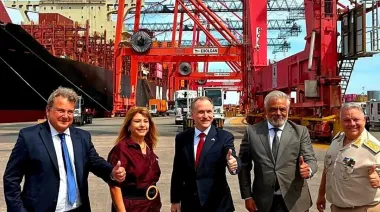 Mónica Litza recorrió Exolgan y destacó la seguridad del Puerto Dock Sud
