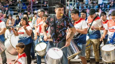 Arranca el Carnaval de 25 de Mayo, la nueva Capital Provincial del Carnaval