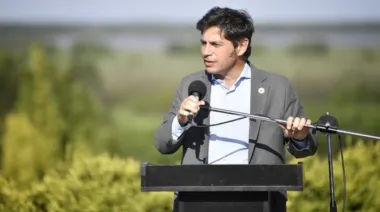 Fuerte advertencia de Kicillof por la caída del turismo y el consumo en la Provincia de Buenos Aires