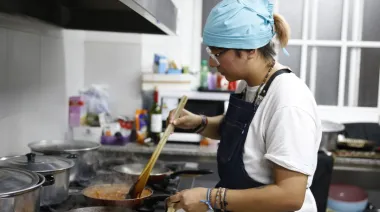 Cursos gratuitos para aprender oficios y fortalecer el empleo local