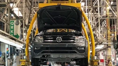 La producción automotriz cayó 30,1% y registró su peor enero en seis años