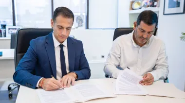 Lanús firmó un convenio con Dolores para acceder con descuento al Parque Termal