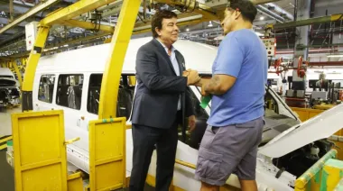 Fernando Espinoza: “El país va a salir adelante con más educación y generación de trabajo”