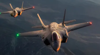 Ejercicios militares con EE.UU. en Moreno: respaldo oficial y fuerte rechazo local